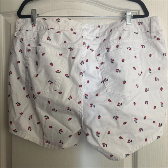 Torrid White Shorts with Red Cherry Pattern - Picture 5 of 5